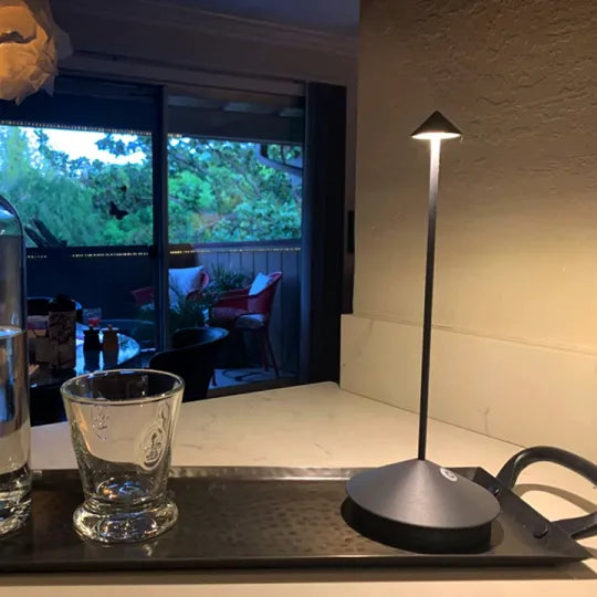 Kabellose LED-Tischleuchte | ClarityGlow