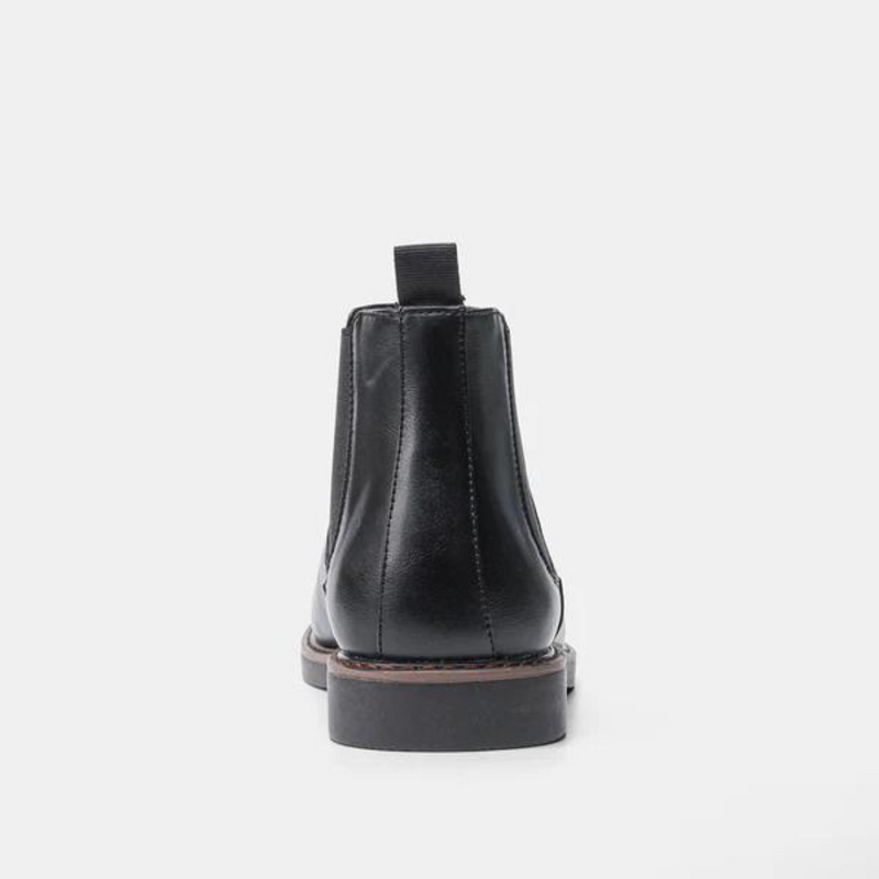 Schwarzer Lederstiefel, Chelsea-Stil, rutschfeste Sohle, Herrenmode, Rückansicht.