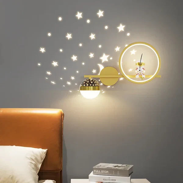 Wandleuchte Kinderzimmer, gelb, Sterne, Mond, LED, Nachtlicht, modernes Design, Wanddekoration.