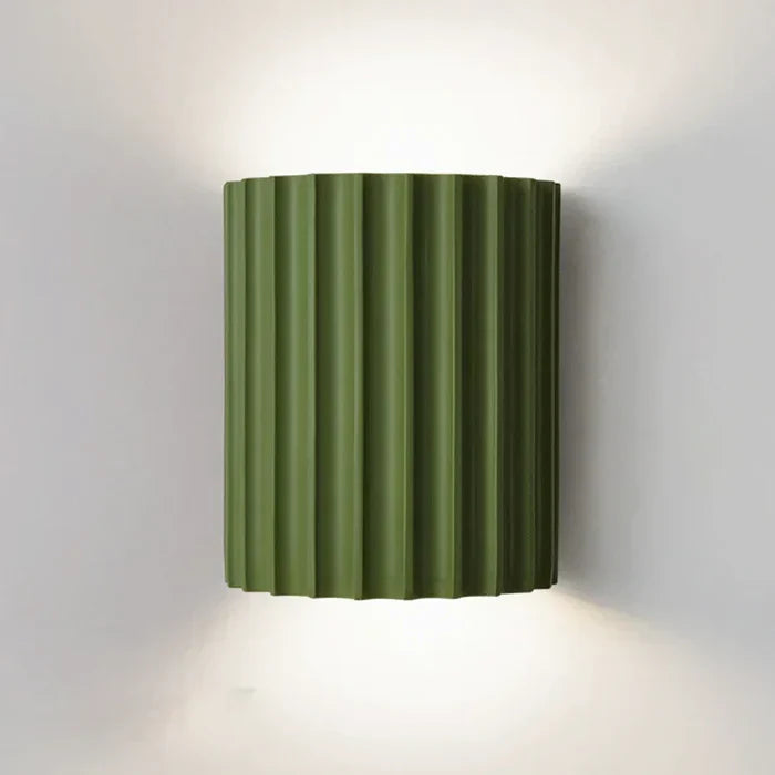Grüne Wandleuchte aus Metall, geripptes Design, moderne Innenbeleuchtung, energiesparend.