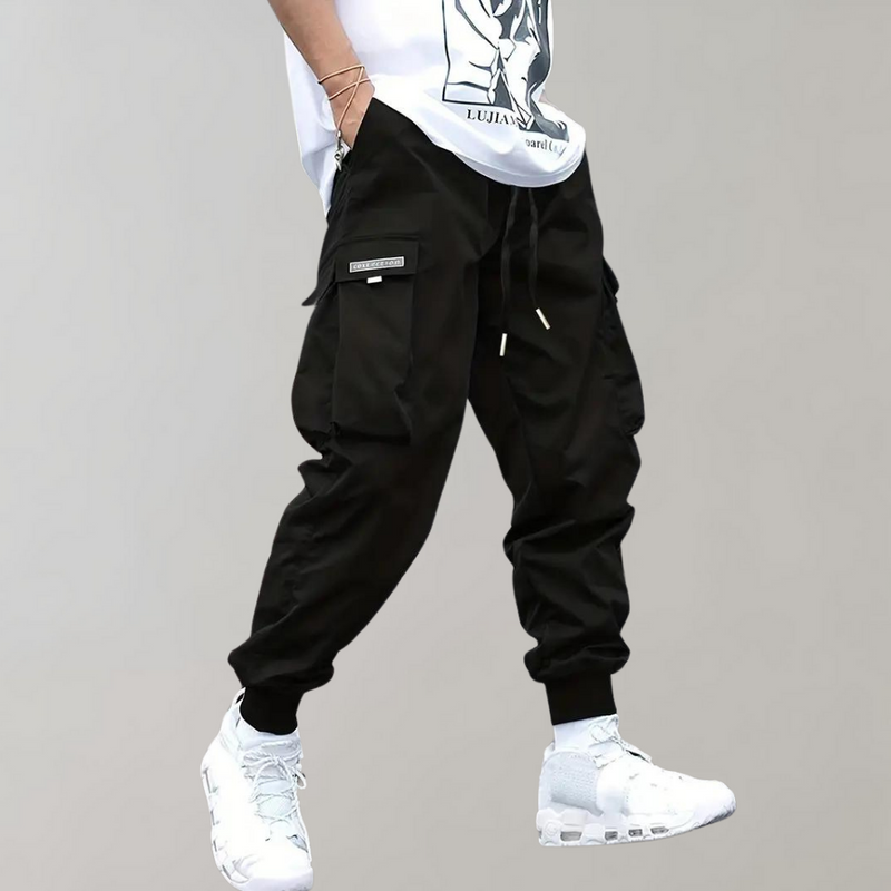 Schwarze Cargohose für Herren, lässig, mit Taschen, Streetwear, Baumwolle, modisch.