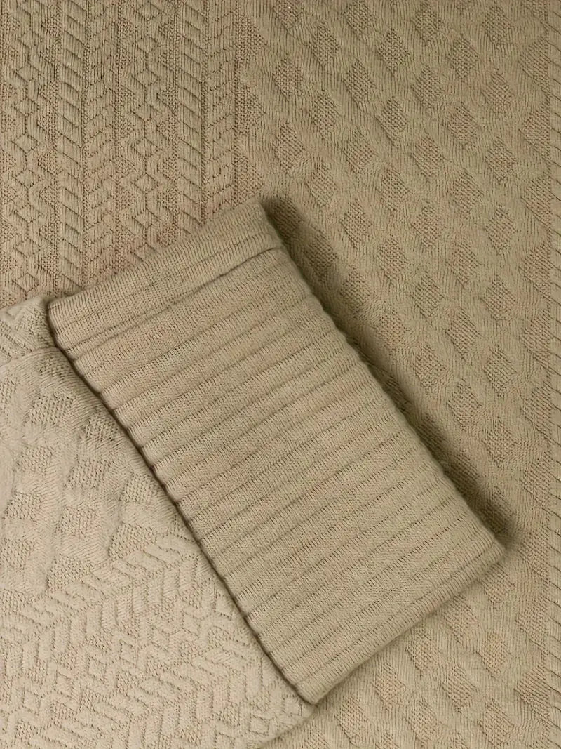Beige Outdoor-Strickpullover mit Patches, Baumwolle, geometrisches Muster, warm, langlebig.
