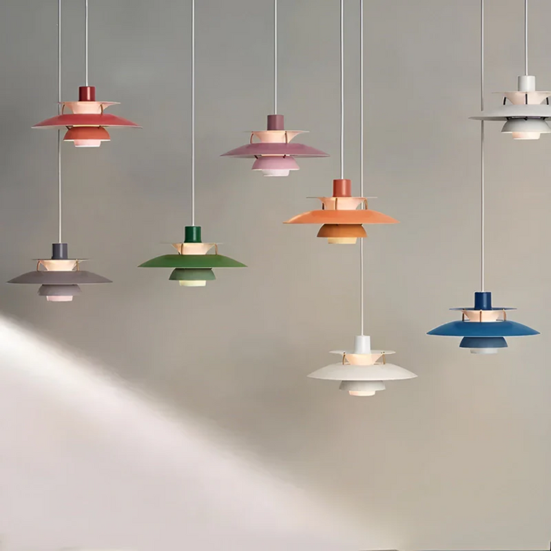 Mehrfarbige Pendelleuchten aus Metall, modernes Design, hängend, Innenbeleuchtung.