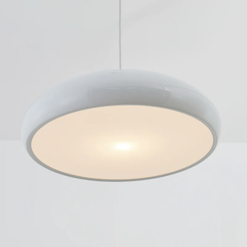Moderne weiße Deckenleuchte, rund, minimalistisch, LED, Innenbeleuchtung, Wohnzimmerlampe.