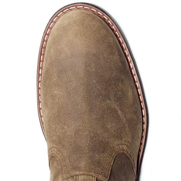 Brauner Wildlederstiefel mit heller Naht, robuste Sohle, modisch, langlebig, Herrenmode.