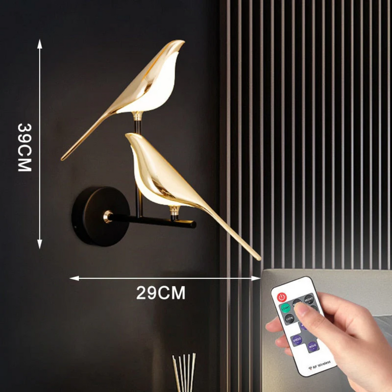 Goldene Vogel-Wandleuchte mit Fernbedienung, modernes Design, 39cm hoch, 29cm breit.