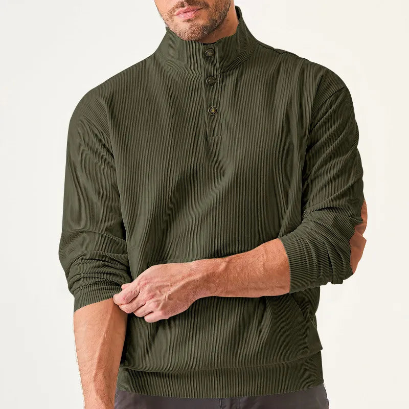 Grüner Herrenpullover mit Stehkragen, Knopfleiste, geripptem Stoff, langärmelig, Freizeitmode.