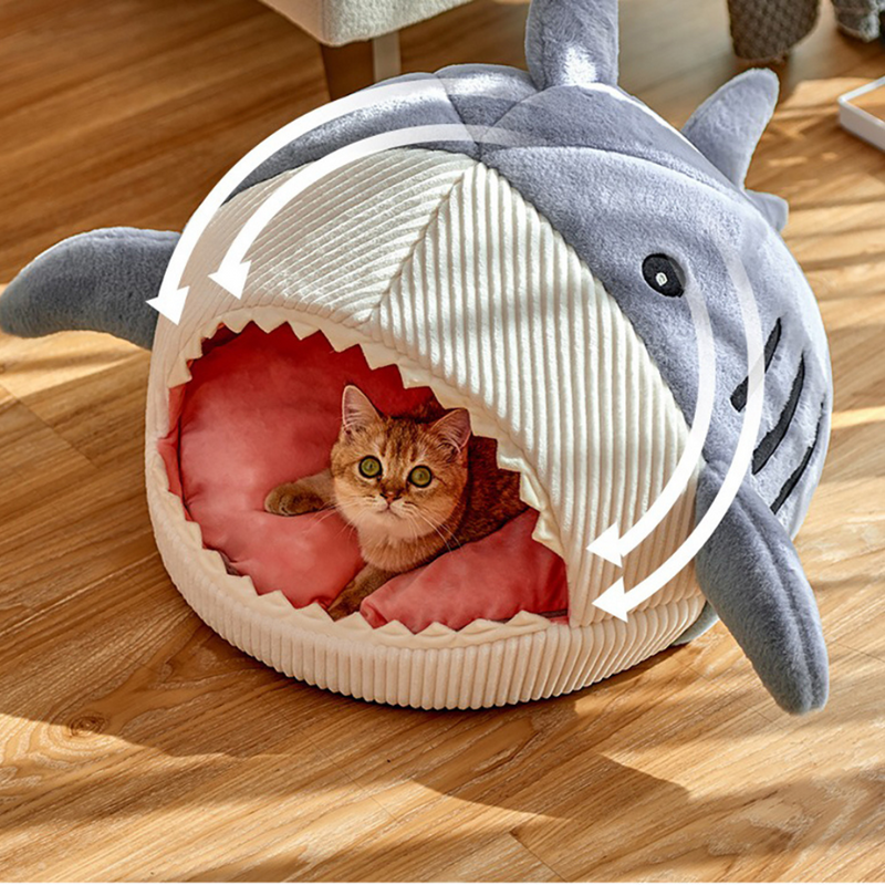 Katzenbett Hai-Design, grau-weiß, Plüsch, gemütlich, für Haustiere, lustig, originell.