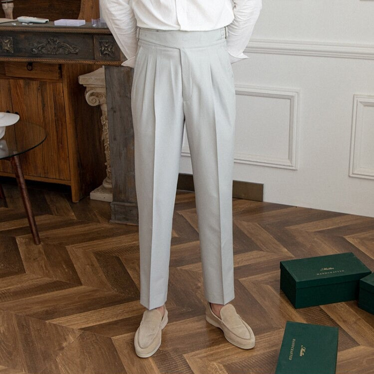 Helle Anzughose für Herren, elegant, aus Baumwolle, ideal für formelle Anlässe.