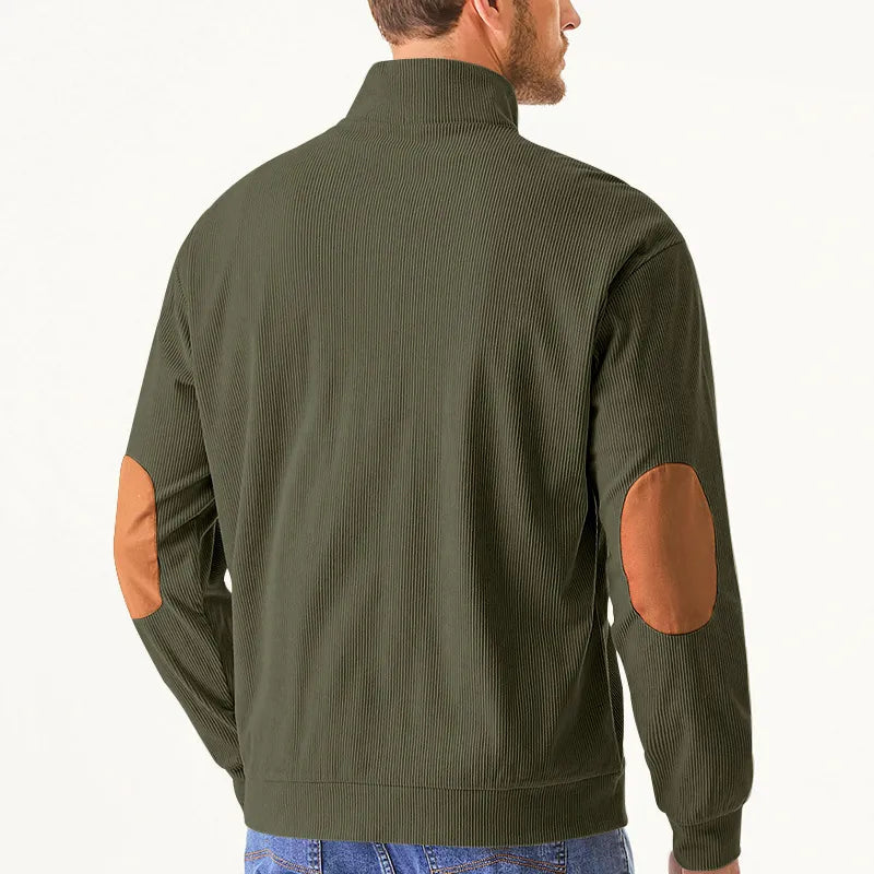 Grüne Herrenjacke mit braunen Ellbogen-Patches, Stehkragen, Freizeitmode.