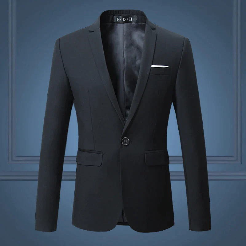 Schwarzer Herrenanzug, Slim Fit, Business Casual, hochwertig, einreihig, elegantes Design.