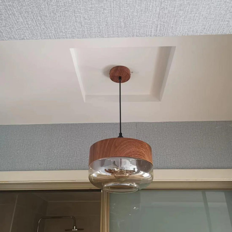 Moderne Hängelampe aus Holz und Glas, Deckenleuchte, Wohnzimmerbeleuchtung, skandinavisches Design.