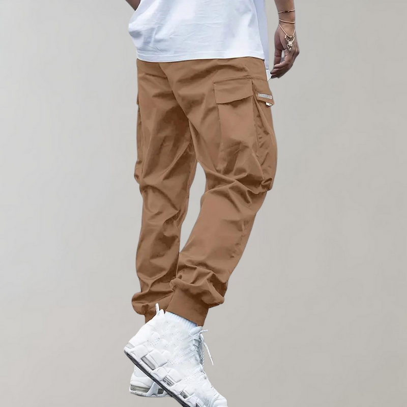 Khaki Cargohose für Herren, lässig, mit Taschen, ideal für Freizeitkleidung.