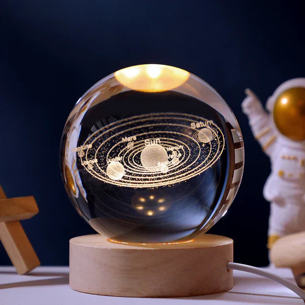 Kristallkugel mit Sonnensystem-Design, LED-Beleuchtung, dekorative Tischlampe, Astronomie-Geschenk.