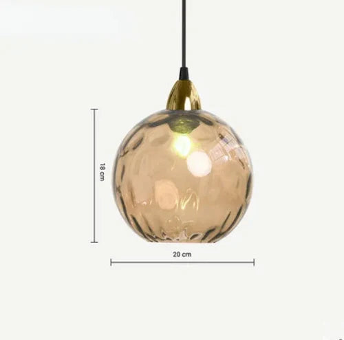 Kugelförmige Pendelleuchte aus Glas, 20 cm Durchmesser, 18 cm Höhe, modernes Design.