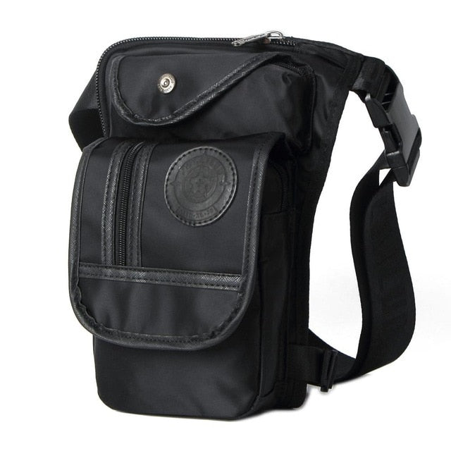 Schwarze Umhängetasche aus Nylon, verstellbar, mit Reißverschluss und Klappentasche, unisex.