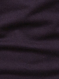 Dunkelblauer Strickstoff, weiche Textur, ideal für Pullover und Wintermode.
