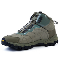 Grüner Wanderschuh für Herren, wasserdicht, rutschfest, Outdoor, robustes Design.