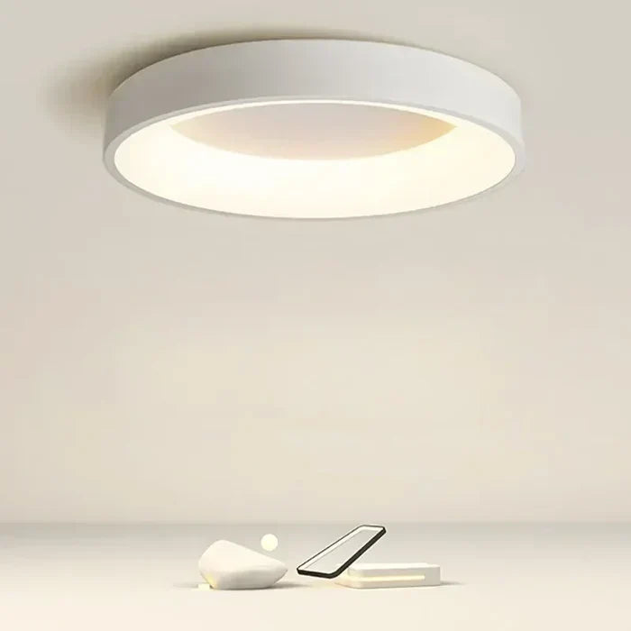 Moderne runde LED-Deckenleuchte, weiß, energiesparend, für Wohnzimmer oder Büro.