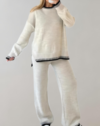 Zweiteiliges Damen-Set, cremefarben, stilvoll, nachhaltig, ideal für Alltag und Freizeit.
