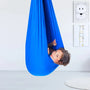 Blauer Therapieschaukel für Kinder, Indoor-Outdoor, hängend, bequem, langlebig.