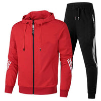 Roter Herren-Trainingsanzug mit Kapuzenjacke und schwarzen Jogginghosen, Sportbekleidung.