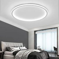 Moderne runde LED-Deckenleuchte im Schlafzimmer, energiesparend, weißes Licht, minimalistisches Design.