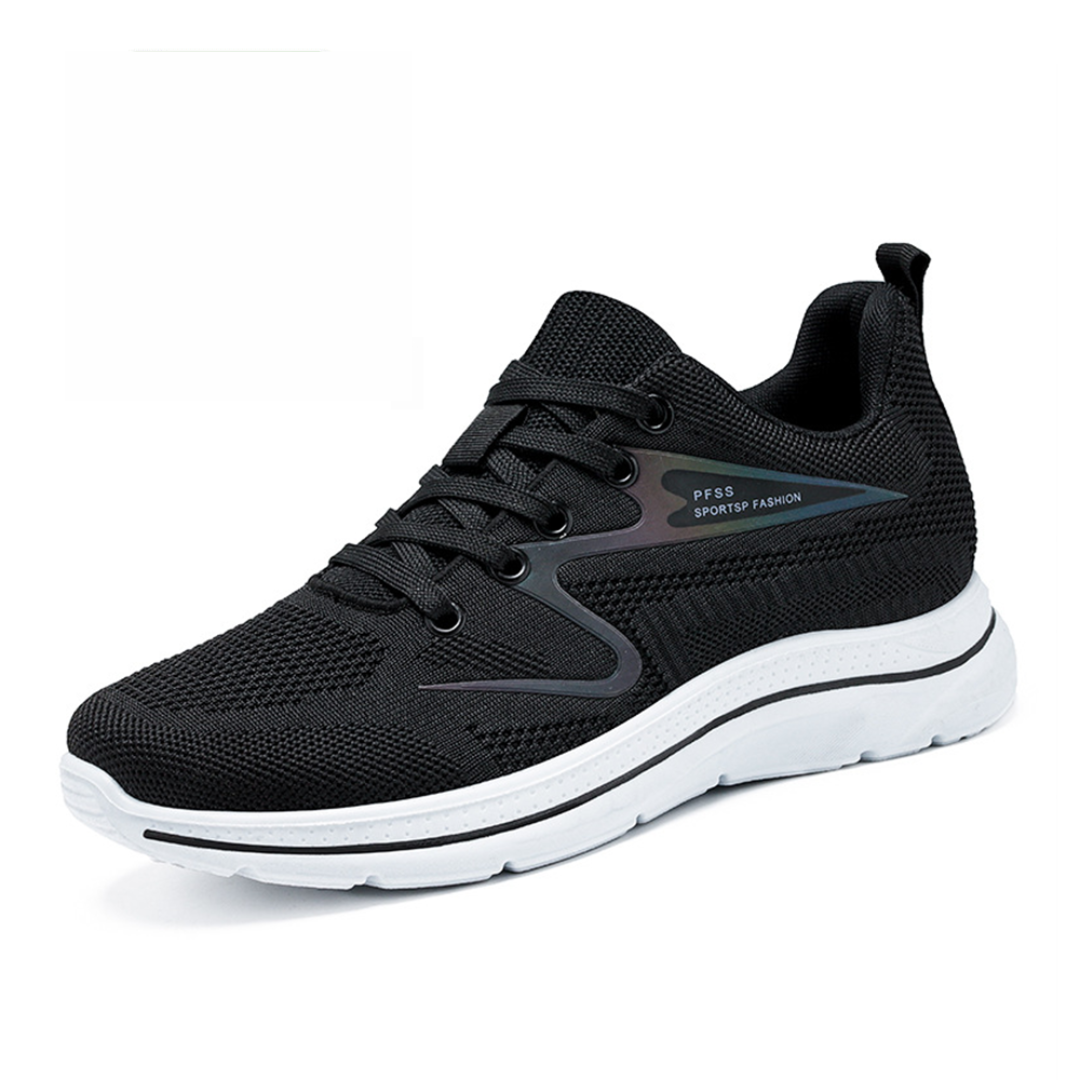 Schwarzer Sportschuh, atmungsaktiv, mit weißer Sohle, ideal für Herren, modisch und bequem.
