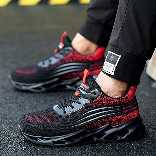 Schwarze und rote Sportschuhe, atmungsaktiv, mit dicker Sohle, ideal für Laufen und Fitness.