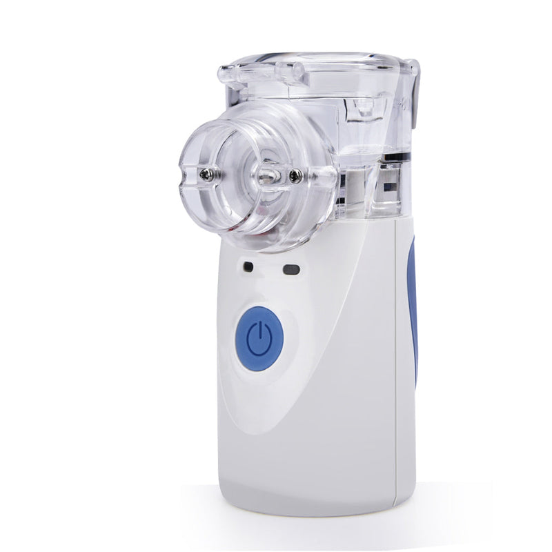 Tragbarer weißer Inhalator mit blauem Knopf, kompakt, für Atemwegstherapie, medizinisches Gerät.