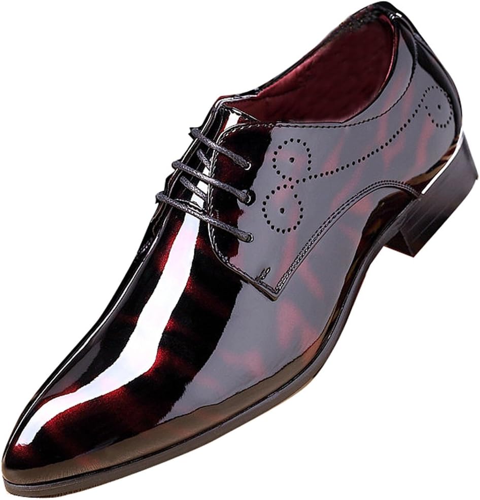 Schwarzer Lackleder-Herrenschuh, eleganter Oxford-Stil, glänzend, formell, Hochzeit.