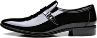 Schwarzer Lackleder-Herrenschuh, eleganter Business-Look, formeller Anzugschuh, glänzend.