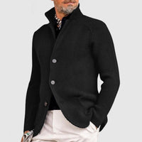 Schwarzer Herrenstrickjacke mit Knöpfen, elegantes Design, Herbstmode, Baumwolle.