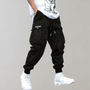Schwarze Cargohose für Herren, lässig, mit Taschen, Streetwear, Baumwolle, modisch.