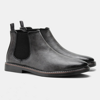 Schwarze Chelsea Boots aus Leder für Herren, elegant, rutschfeste Sohle, modisch.