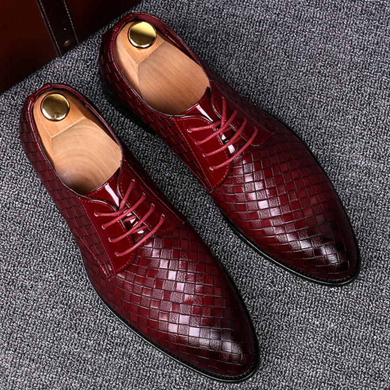 Elegante Herren Lederschuhe, rot kariert, Business Casual, spitze Form, Schnürung.
