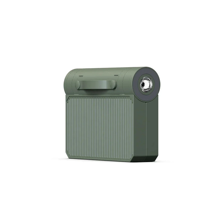 Grüner tragbarer Mini-Luftkompressor, kompakt, für Auto- und Fahrradreifen, USB-aufladbar.