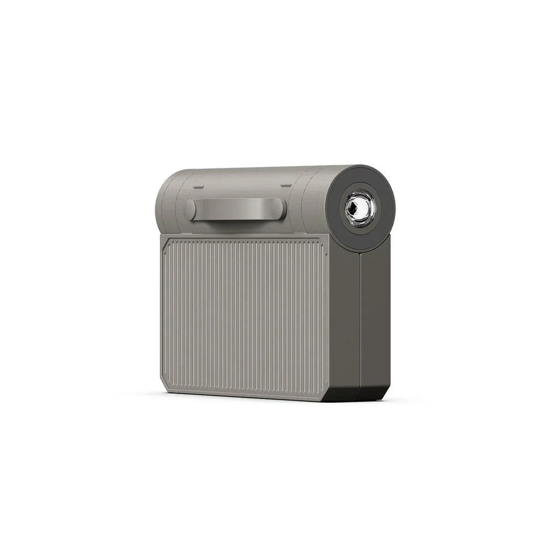 Grauer tragbarer Akku, rechteckig, mit Griff, für Outdoor-Elektronik, robustes Design.