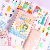 Bastelset für Kinder, rosa Box, Aufkleber, bunte Stifte, DIY-Kreativset, Geschenkideen.