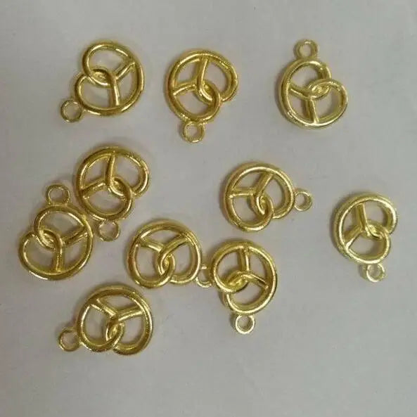 30 Stück Mini Brezel-Anhänger – BreznGlanz Charms Oktoberfest 2025