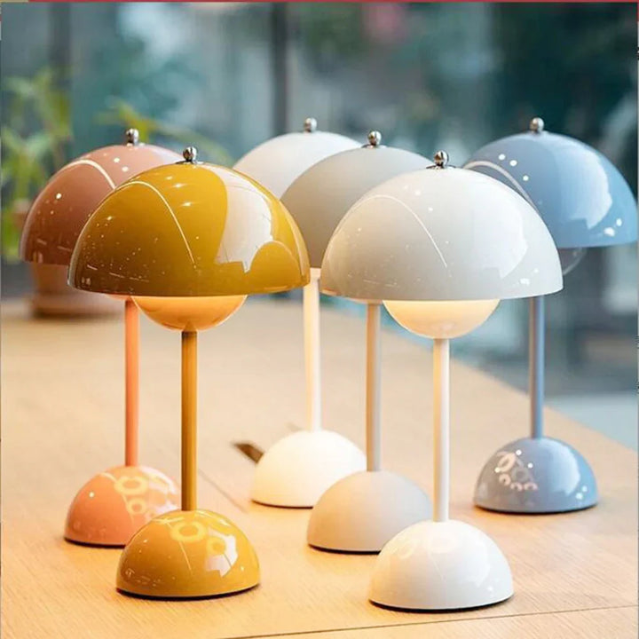 Bunte Tischlampen aus Metall, modern, kugelförmig, für Wohnzimmer oder Büro, skandinavisches Design.