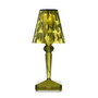 Grüne Kristall-Tischlampe, modernes Design, facettierter Schirm, elegantes Wohnaccessoire.