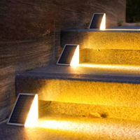 Solarlampen für Treppen, warmweißes Licht, energiesparend, Außenbeleuchtung, wetterfest.
