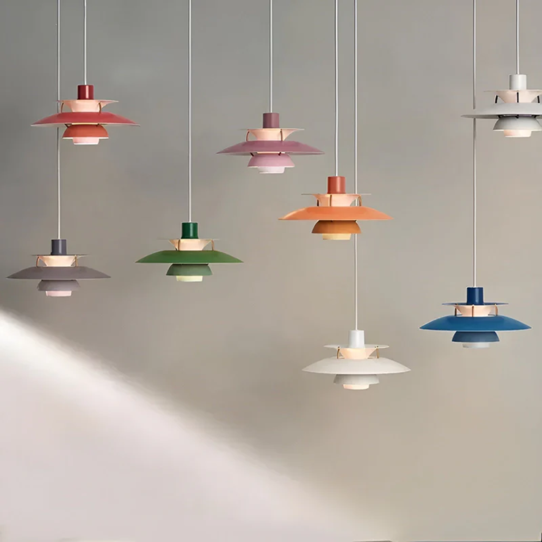 Mehrfarbige Pendelleuchten aus Metall, modernes Design, hängend, Innenbeleuchtung.