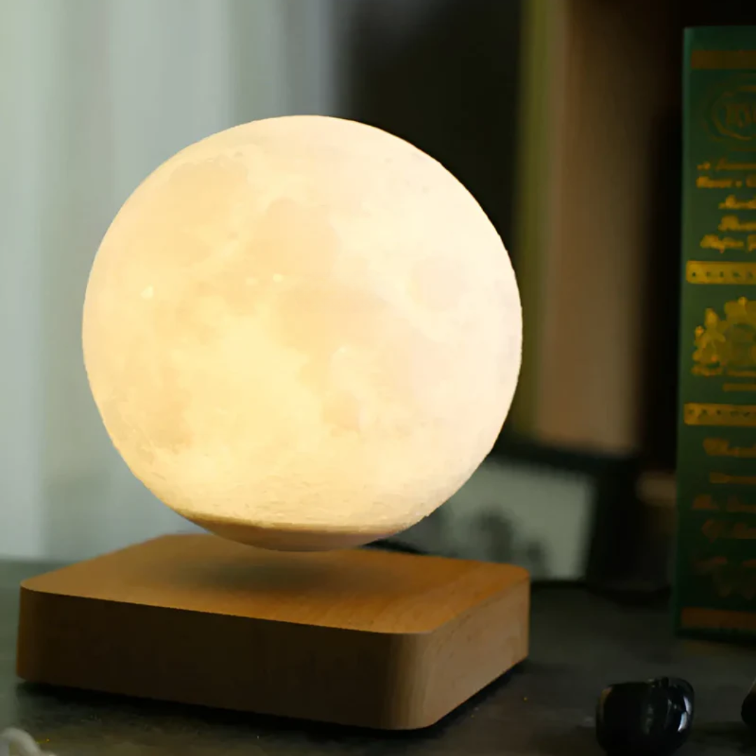 Schwebende Mondlampe auf Holzsockel, LED, Nachtlicht, dekorativ, energiesparend, modern.