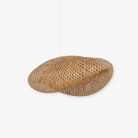 Rattan-Hängelampe, oval, handgefertigt, modernes Design, natürliche Beleuchtung, Wohnzimmer.