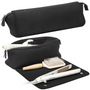 Schwarze Kosmetiktasche mit Reißverschluss, enthält Haarglätter, Bürste, ideal für Reisen.