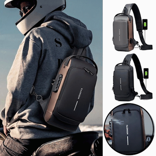 Motorradfahrer mit grauem Hoodie trägt schwarze Umhängetasche, modisch, funktional, urban.
