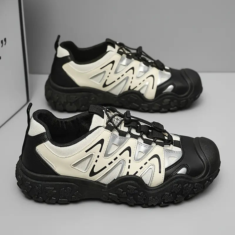 Schwarz-weiße Wanderschuhe, robustes Design, rutschfeste Sohle, Outdoor-Sport, Herren.