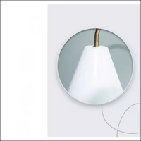 Weiße Aromatherapie-Kerzenwärmer-Tischlampe, dekoratives Wohnaccessoire, modernes Design.